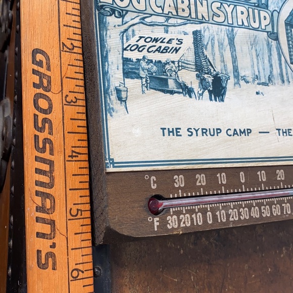 . Vintage 1984 Towle's Log Cabin Syrup Collection "Absolutely Pure Maple Syrup" - Picture 9 of 12